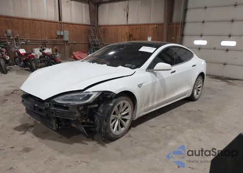 2016 Tesla Model S 60D/70D/75D/85D/90D из США, поврежденный, VIN 5YJSA1E29GF143191